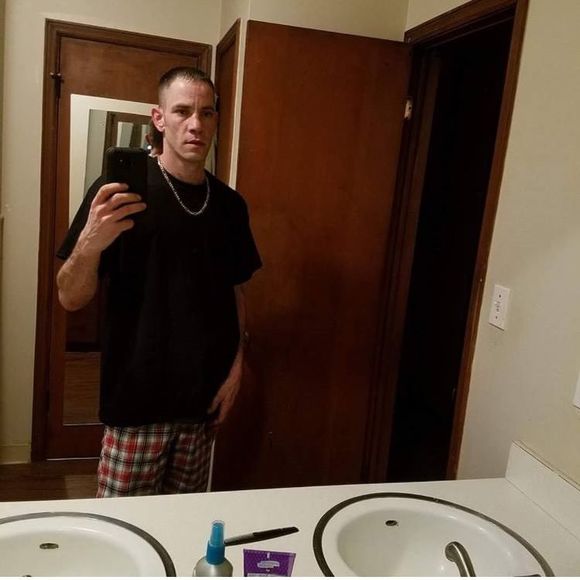 Meet your Posher, Aaron - Picture 1 of 1